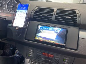 Pioneer AVH-Z9200DAB met achteruit rijcamera aangesloten en Brodit houder Pioneer AVH-Z9200DAB met achteruit rijcamera aangesloten en Brodit houder