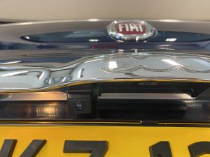 Fiat 500 met achteruitrijcamera Fiat 500 met achteruitrijcamera